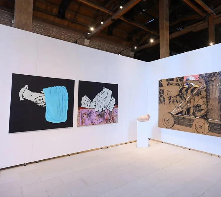 Sergileri, Galeriler